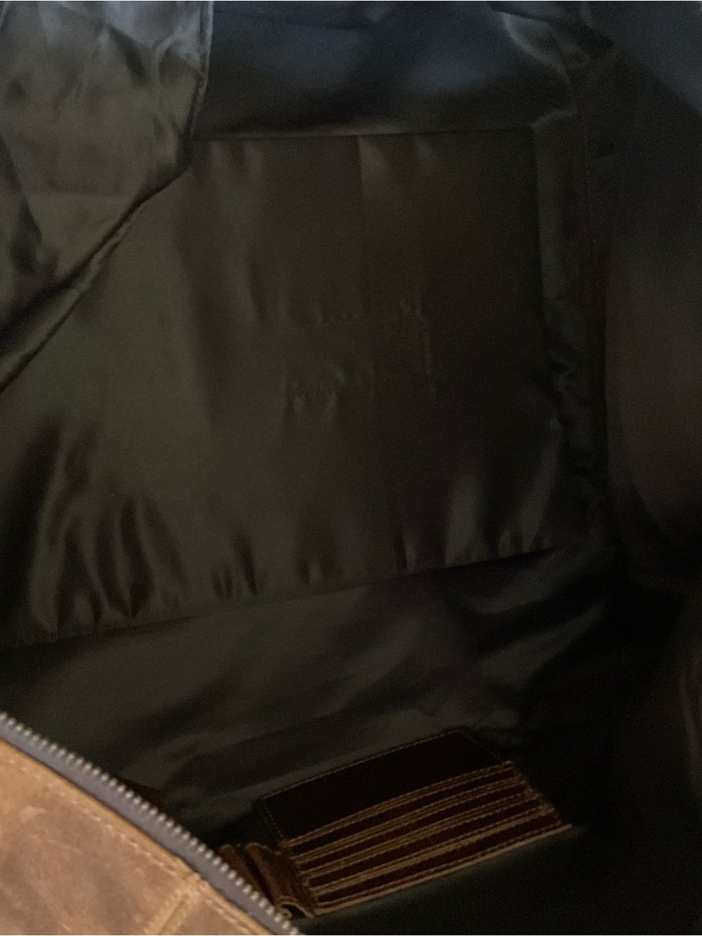 Kodiak Leather Large Weekender Duffle Bag - Picture 11 of 13